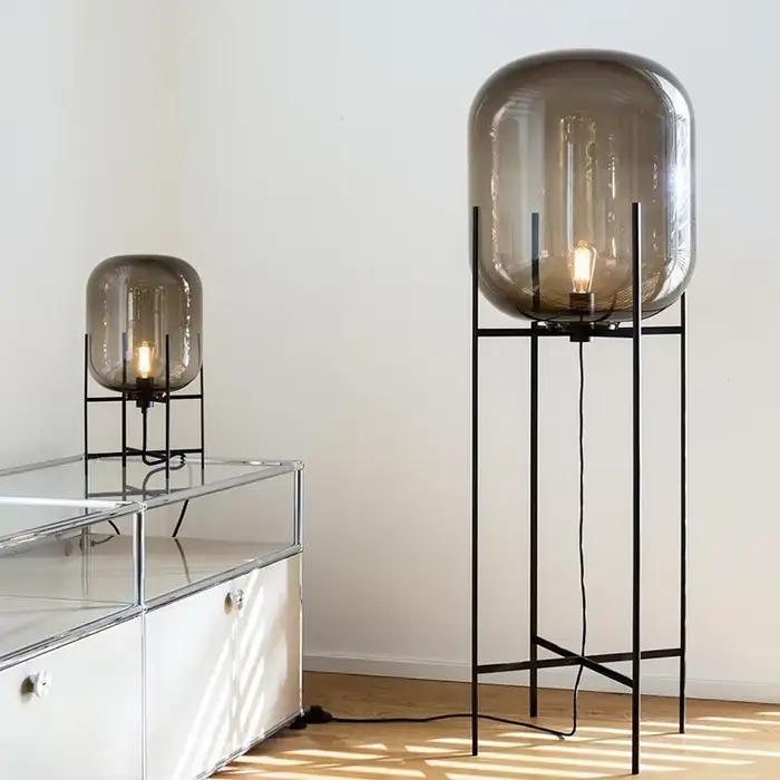 Lampe de sol décorative en verre de style nordique postmoderne