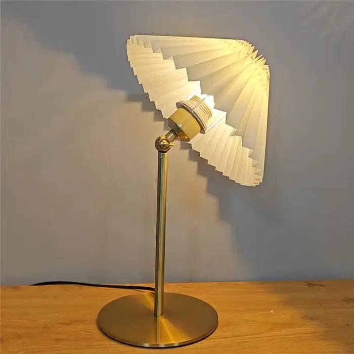 Lampe LED Nordique Rétro à Angle Réglable, Luminaire Décoratif d'Nik, Idéal pour un Bureau, une Chambre à Coucher ou un oral et