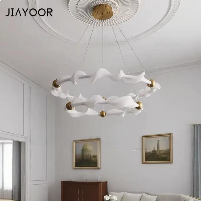 Lampe suspendue de style français pour salon